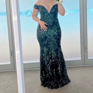 FORMAL DRESS NEW❄️